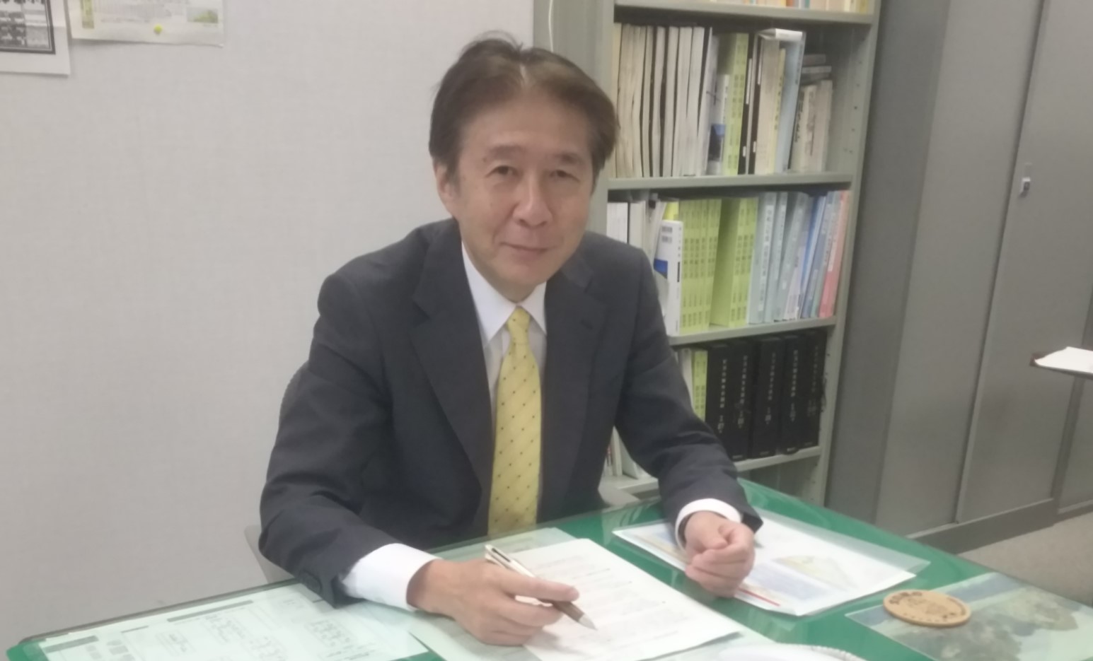 会派室にて.jpg